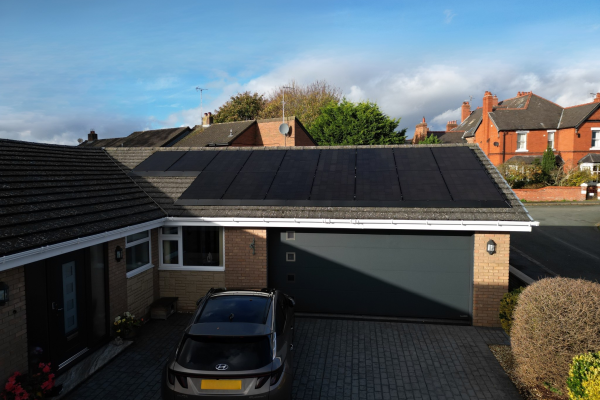 UK renewable energy hits record six-month high as battery storage surges